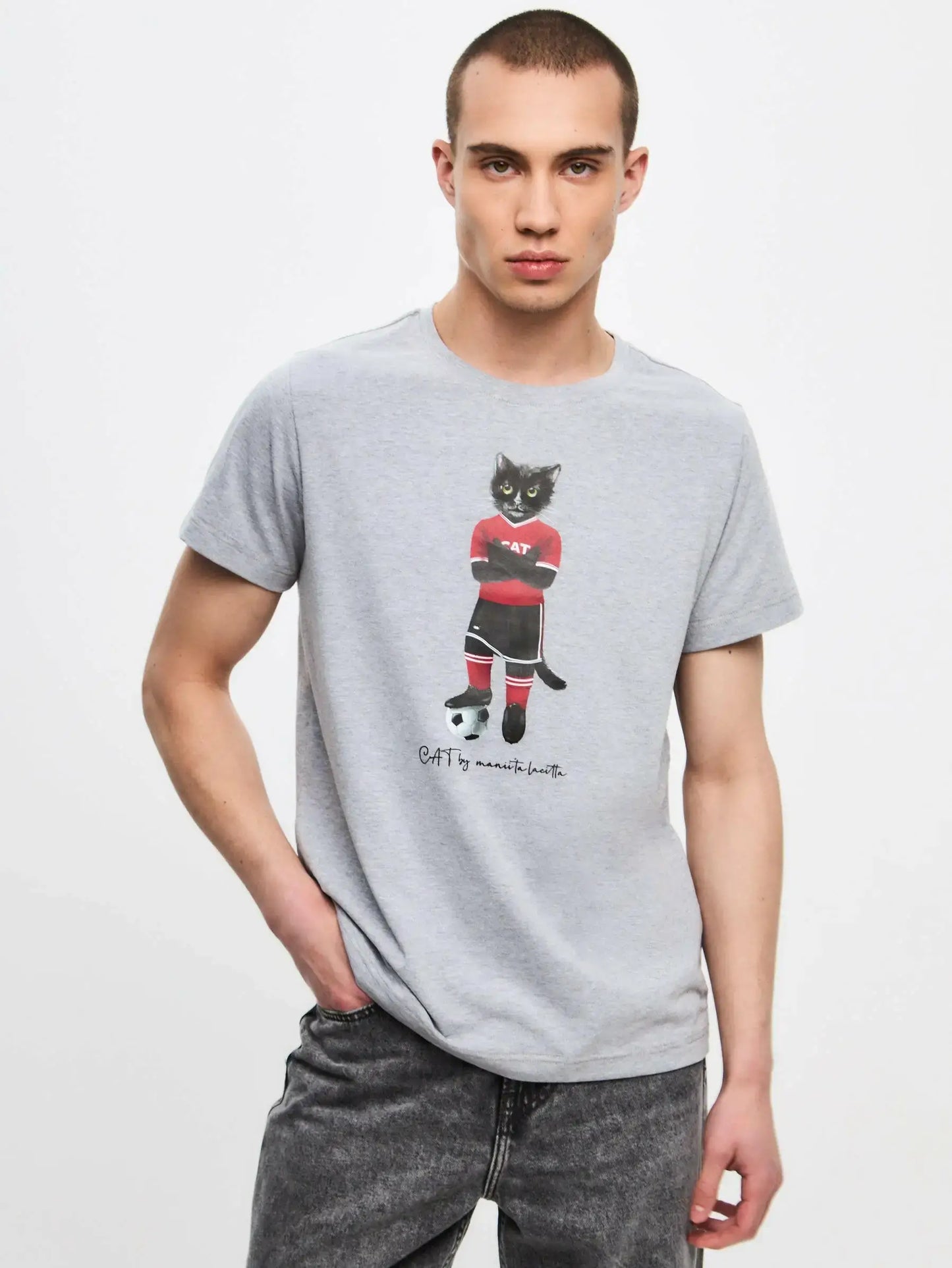 Grey t-shirt football cat - Funny Cat T-shirt | For Cat Lovers | CAT by maniita lacitta