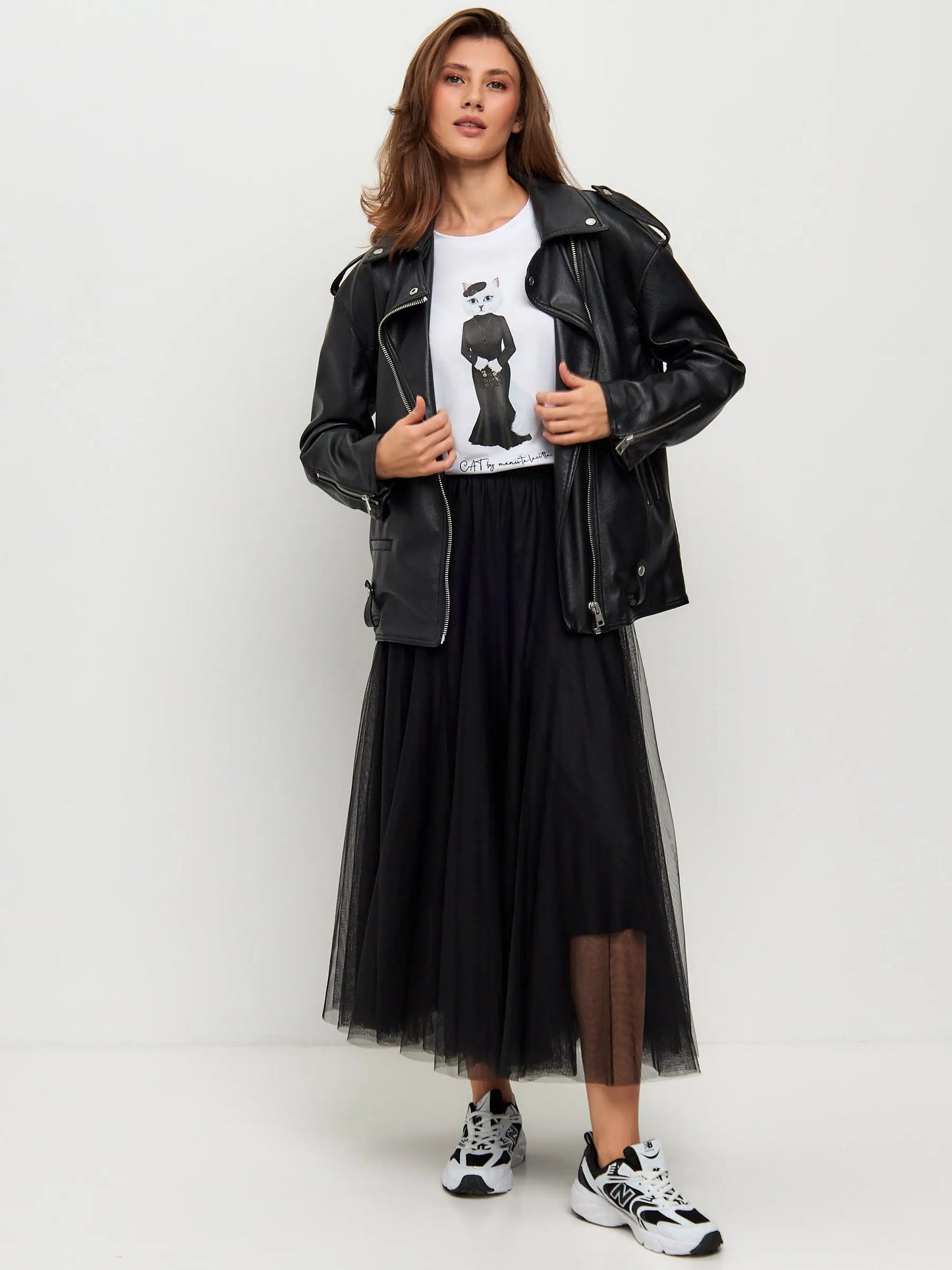 Set: women’s white t-shirt with a white cat and black tulle skirt - Funny Cat | For Cat Lovers | CAT by maniita lacitta