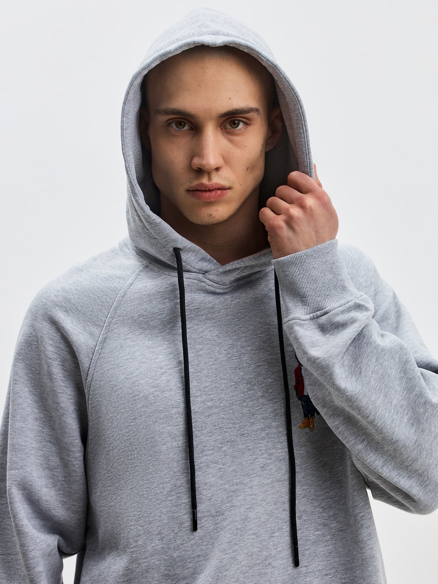 Pelēks drukāts hoodie dandy kaķis